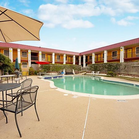 Economy Inn & Suites デントン エクステリア 写真