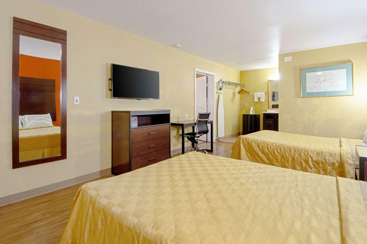 Economy Inn & Suites デントン エクステリア 写真