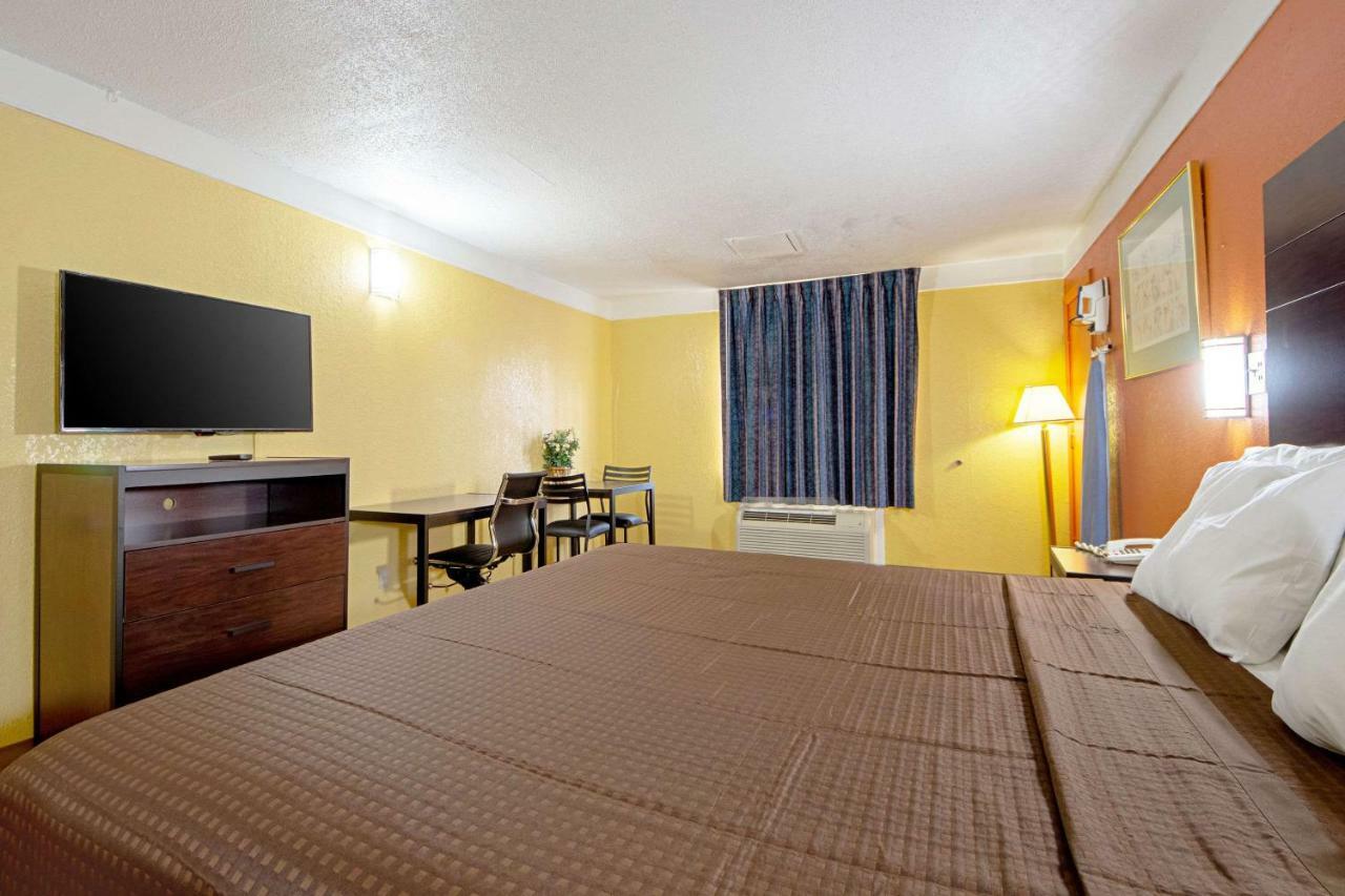 Economy Inn & Suites デントン エクステリア 写真
