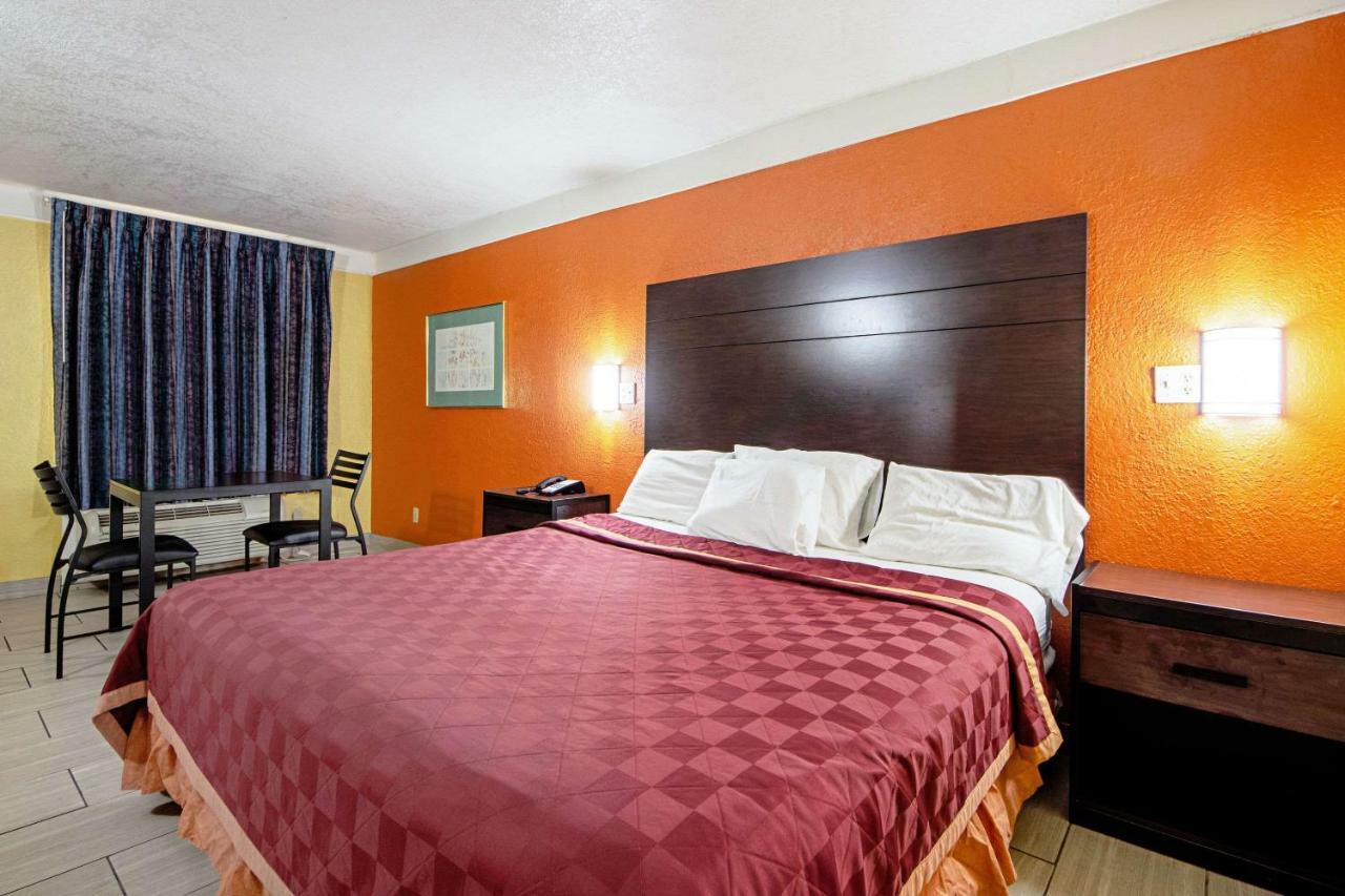 Economy Inn & Suites デントン エクステリア 写真