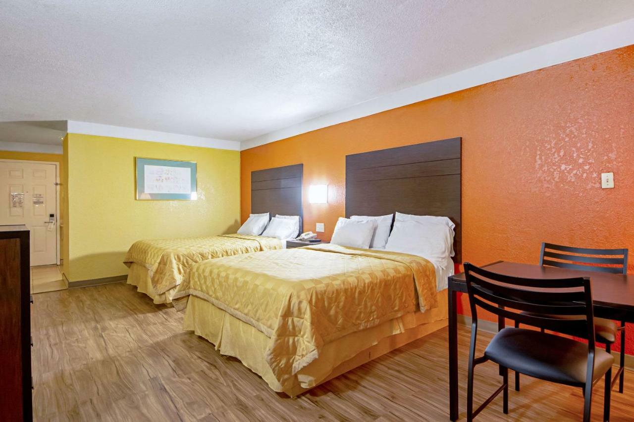 Economy Inn & Suites デントン エクステリア 写真