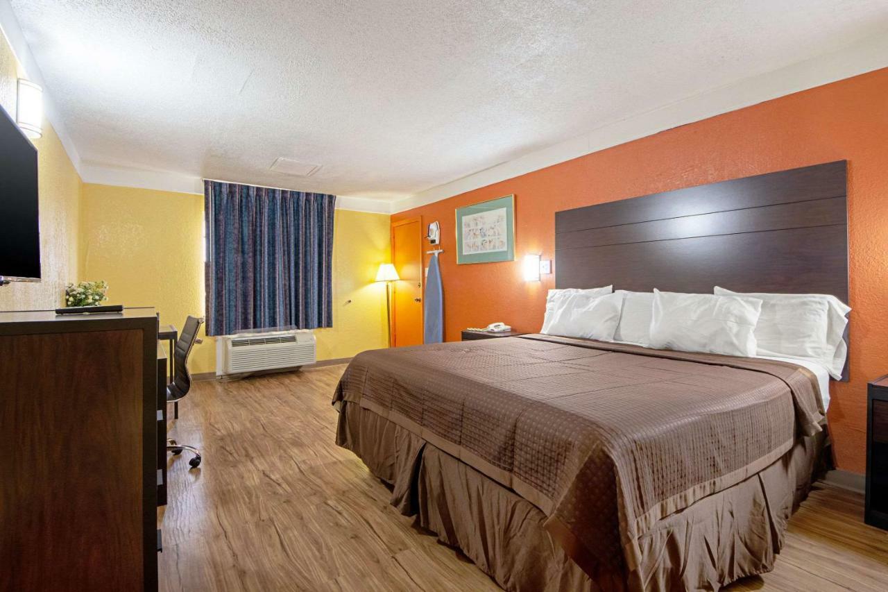 Economy Inn & Suites デントン エクステリア 写真