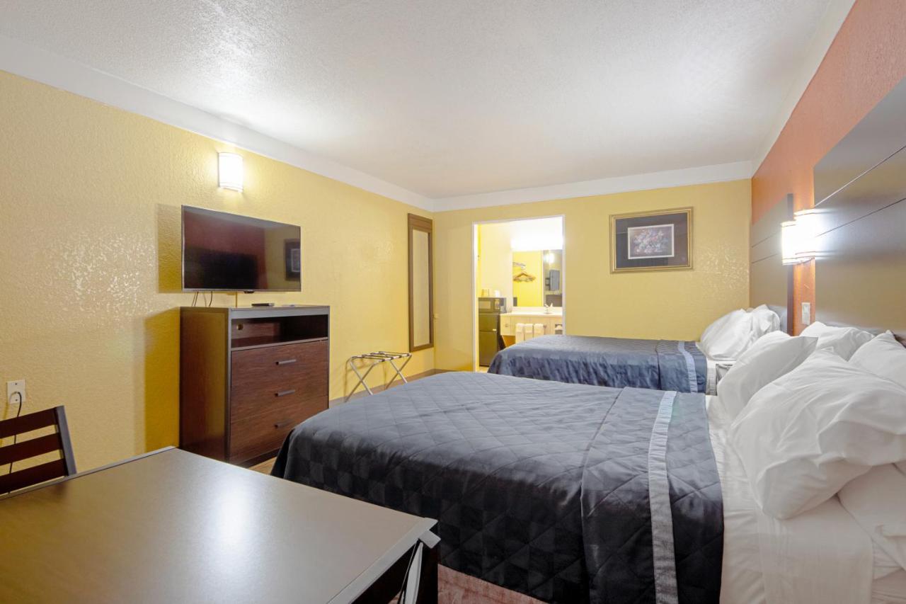 Economy Inn & Suites デントン エクステリア 写真