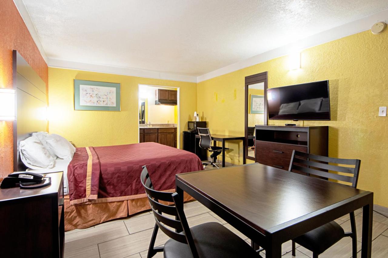 Economy Inn & Suites デントン エクステリア 写真
